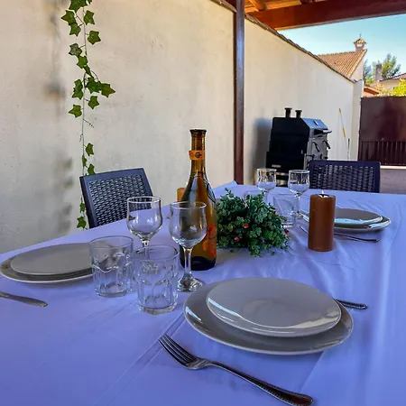 Casa En Sierra De Gredos Piscina Privada 度假居 *