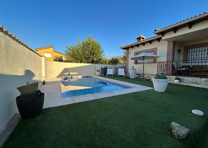Сasa de vacaciones Casa En Sierra De Gredos Piscina Privada