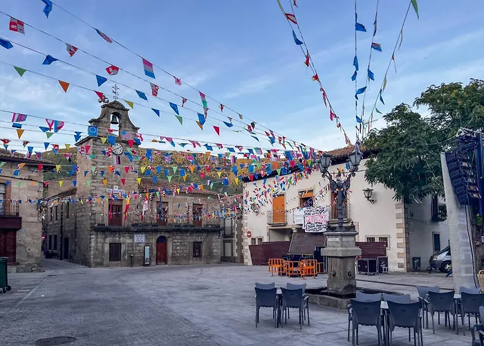 Сasa de vacaciones Casa En Sierra De Gredos Piscina Privada La Adrada
