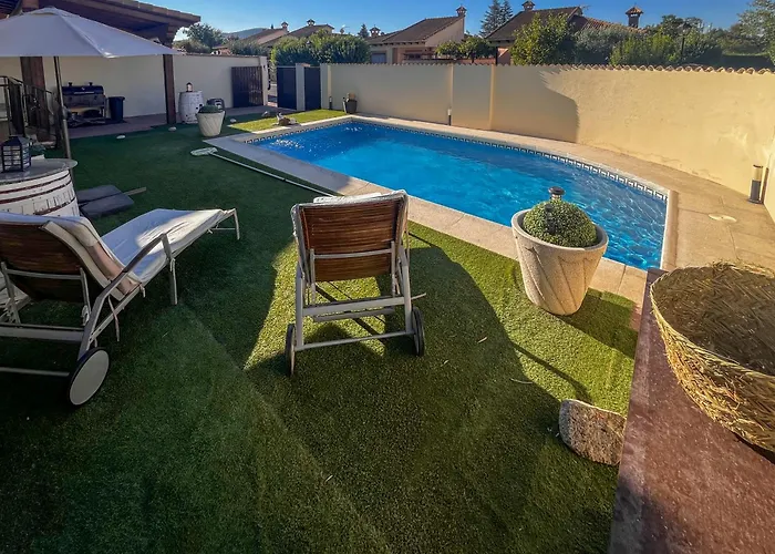 Сasa de vacaciones Casa En Sierra De Gredos Piscina Privada La Adrada