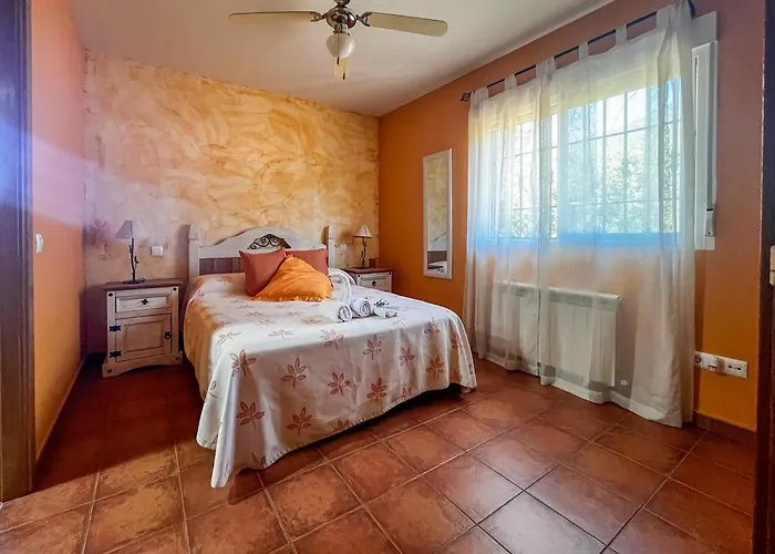 Casa En Sierra De Gredos Piscina Privada *